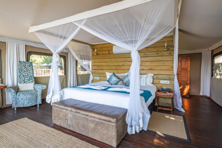 Jackalberry Chobe Hotel Kasane Eksteriør billede
