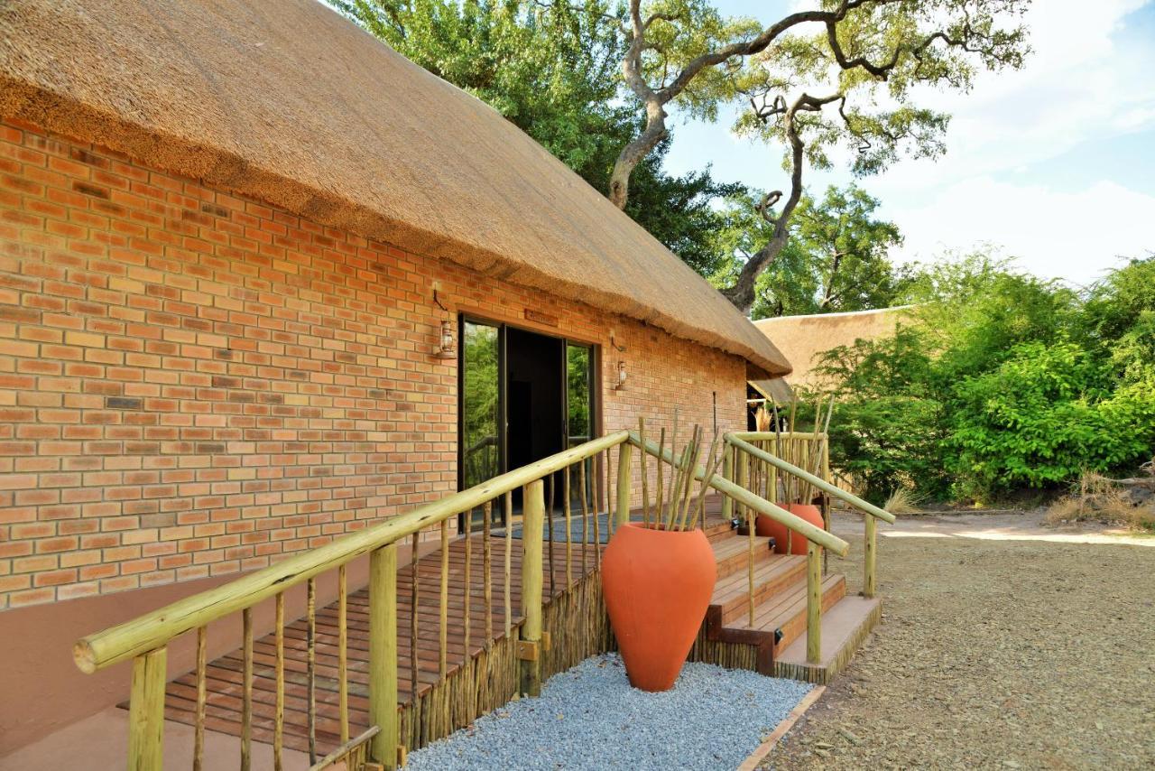 Jackalberry Chobe Hotel Kasane Eksteriør billede